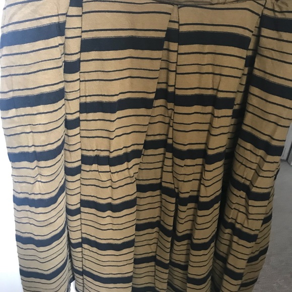 M Lularoe Lola skirt - Picture 4 of 4